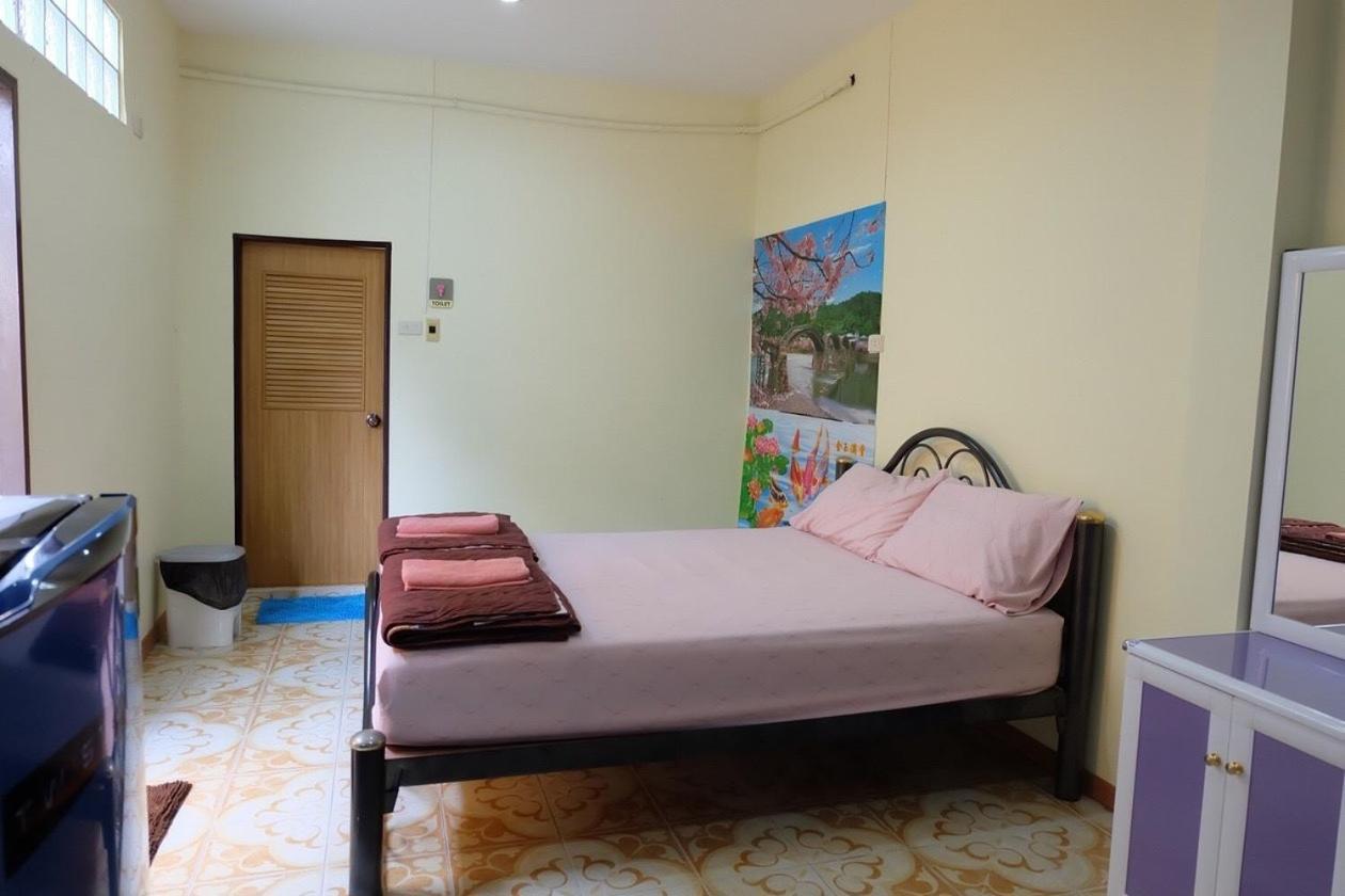 Thippawan Bungalow Ко Си Чанг Екстериор снимка