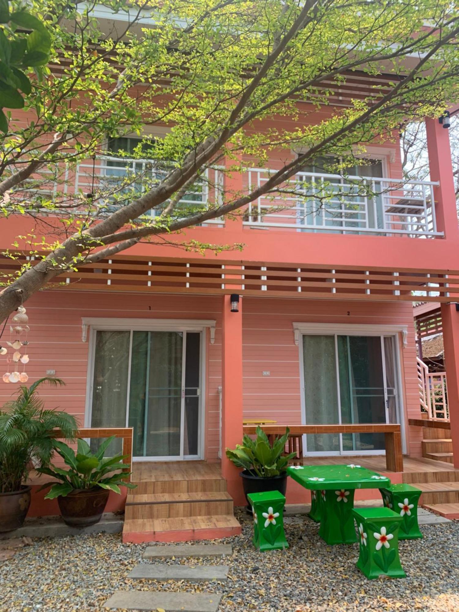 Thippawan Bungalow Ко Си Чанг Екстериор снимка