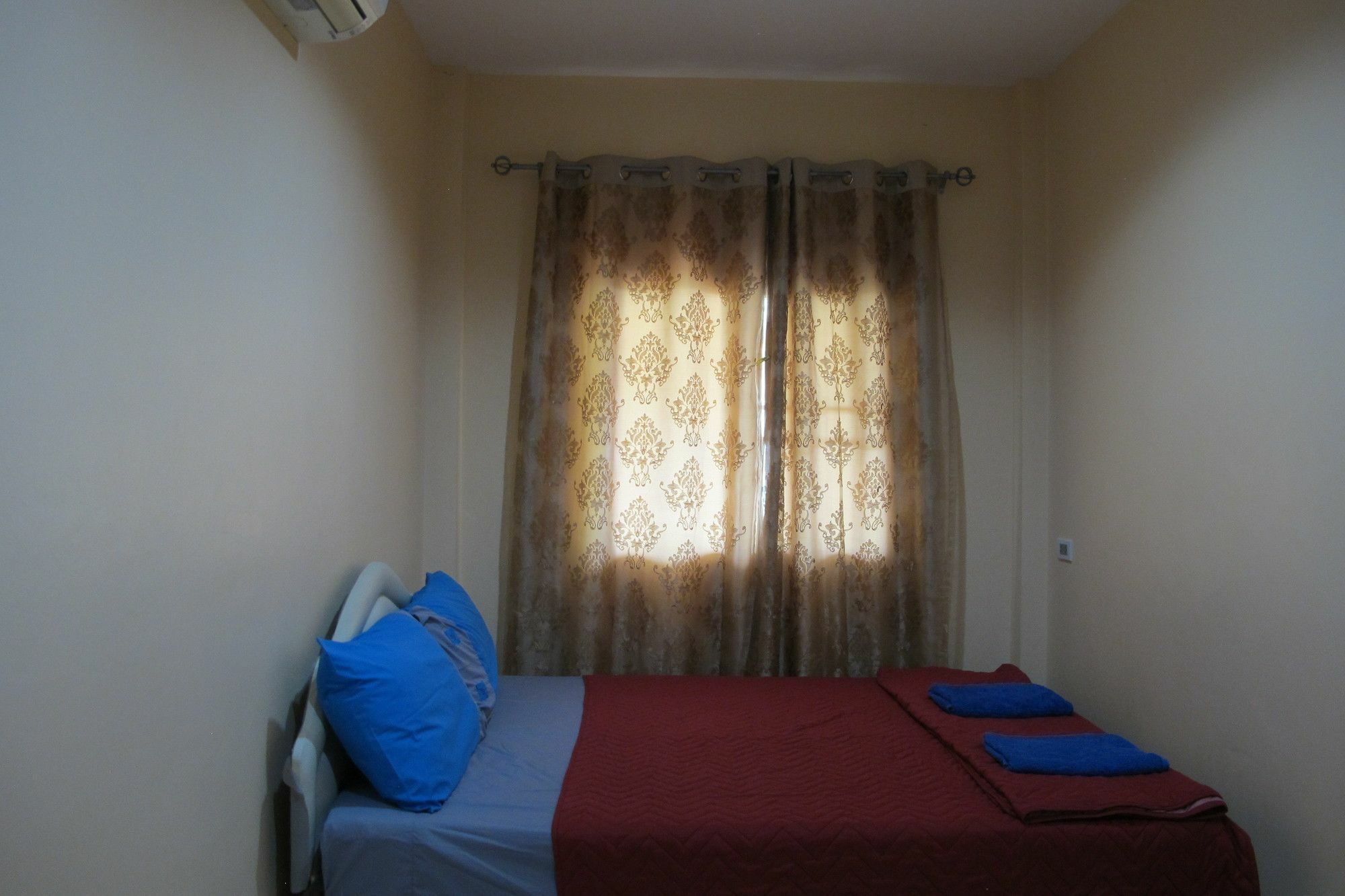 Thippawan Bungalow Ко Си Чанг Екстериор снимка