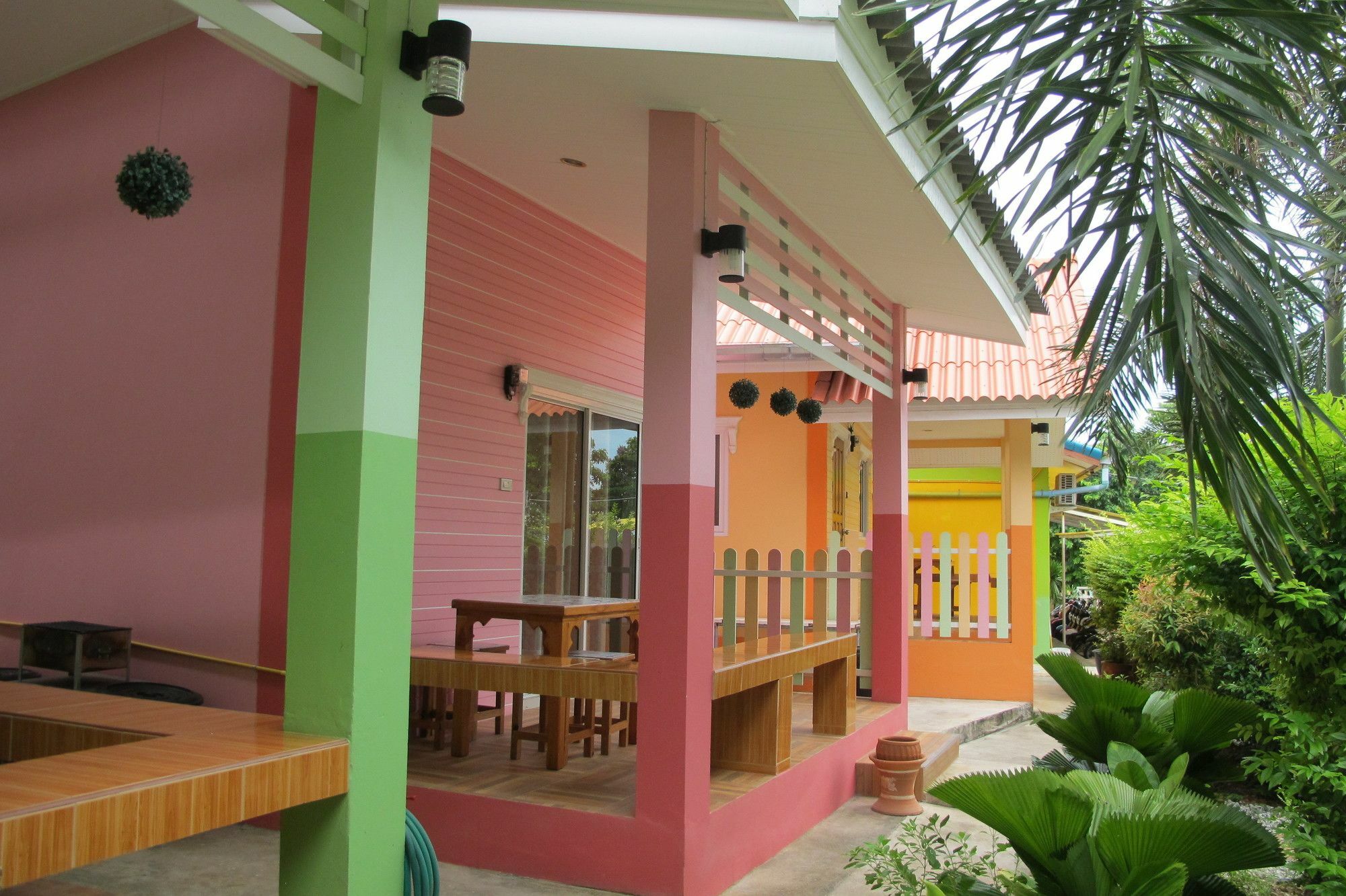 Thippawan Bungalow Ко Си Чанг Екстериор снимка