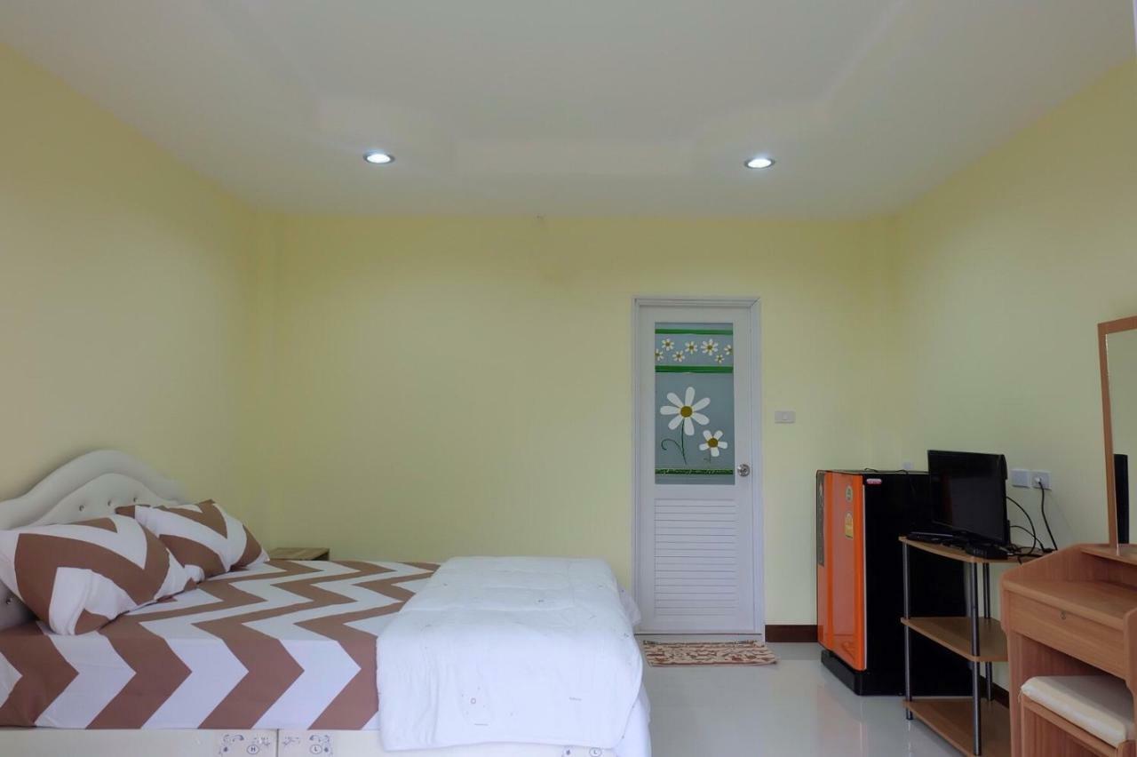 Thippawan Bungalow Ко Си Чанг Екстериор снимка