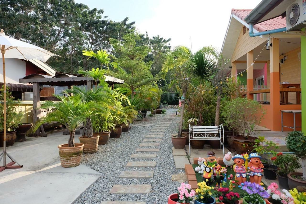 Thippawan Bungalow Ко Си Чанг Екстериор снимка