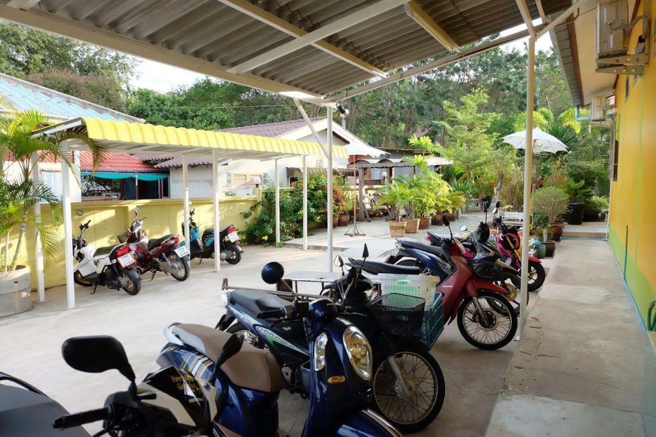Thippawan Bungalow Ко Си Чанг Екстериор снимка