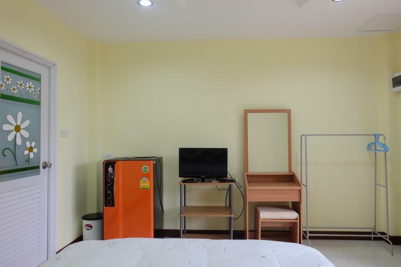 Thippawan Bungalow Ко Си Чанг Екстериор снимка